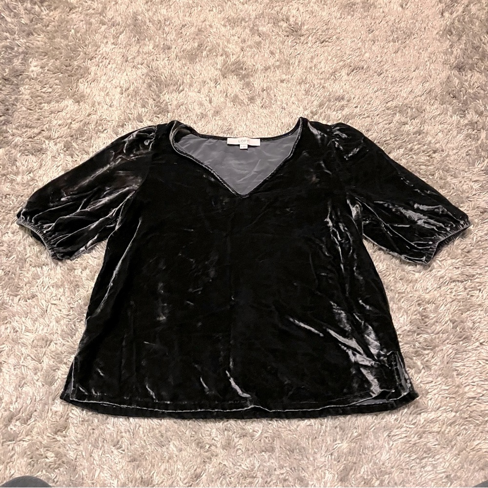 Loft Women’s Velvet Gray Top Puff Sleeves